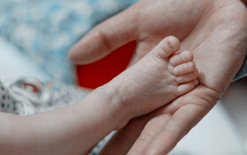 患有白癜风还能母乳喂养孩子吗?